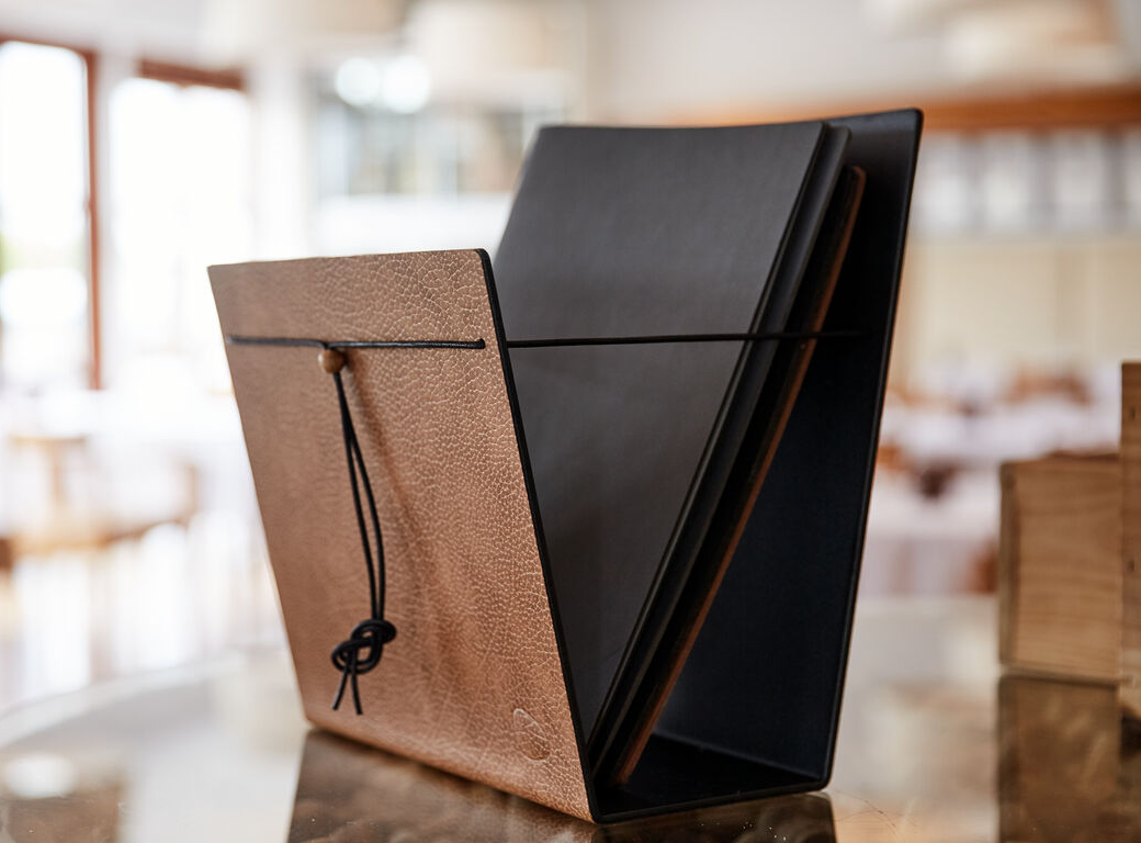 Magazine or menu holder